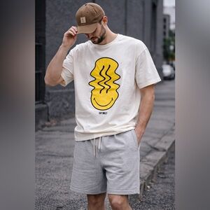 Smiley® x H&M Graphic T-Shirt – White / Yellow Smiley – Size L